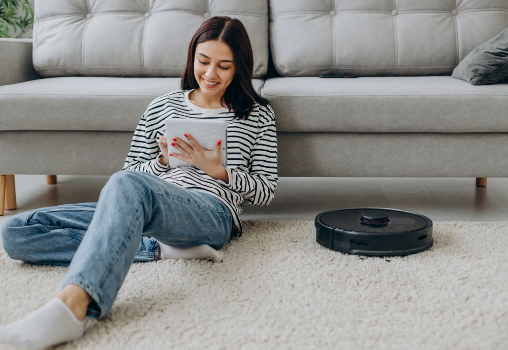 small robot vacuum cleaner